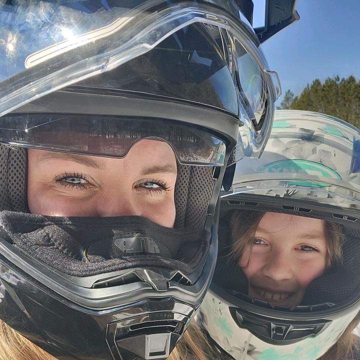 Bender Racing 🦄 @benderracing - Sara Bender - TikTok