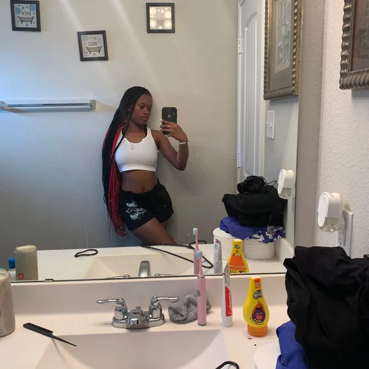 prettyfacecaira4