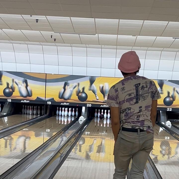 bowlinghateslefties