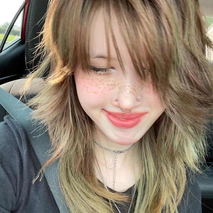 🦄 @bloomgore - chloe ︎🌀 - TikTok