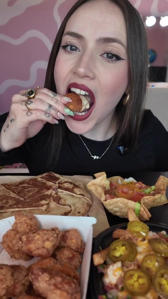 TikTok video thumbnail by hallieiseating